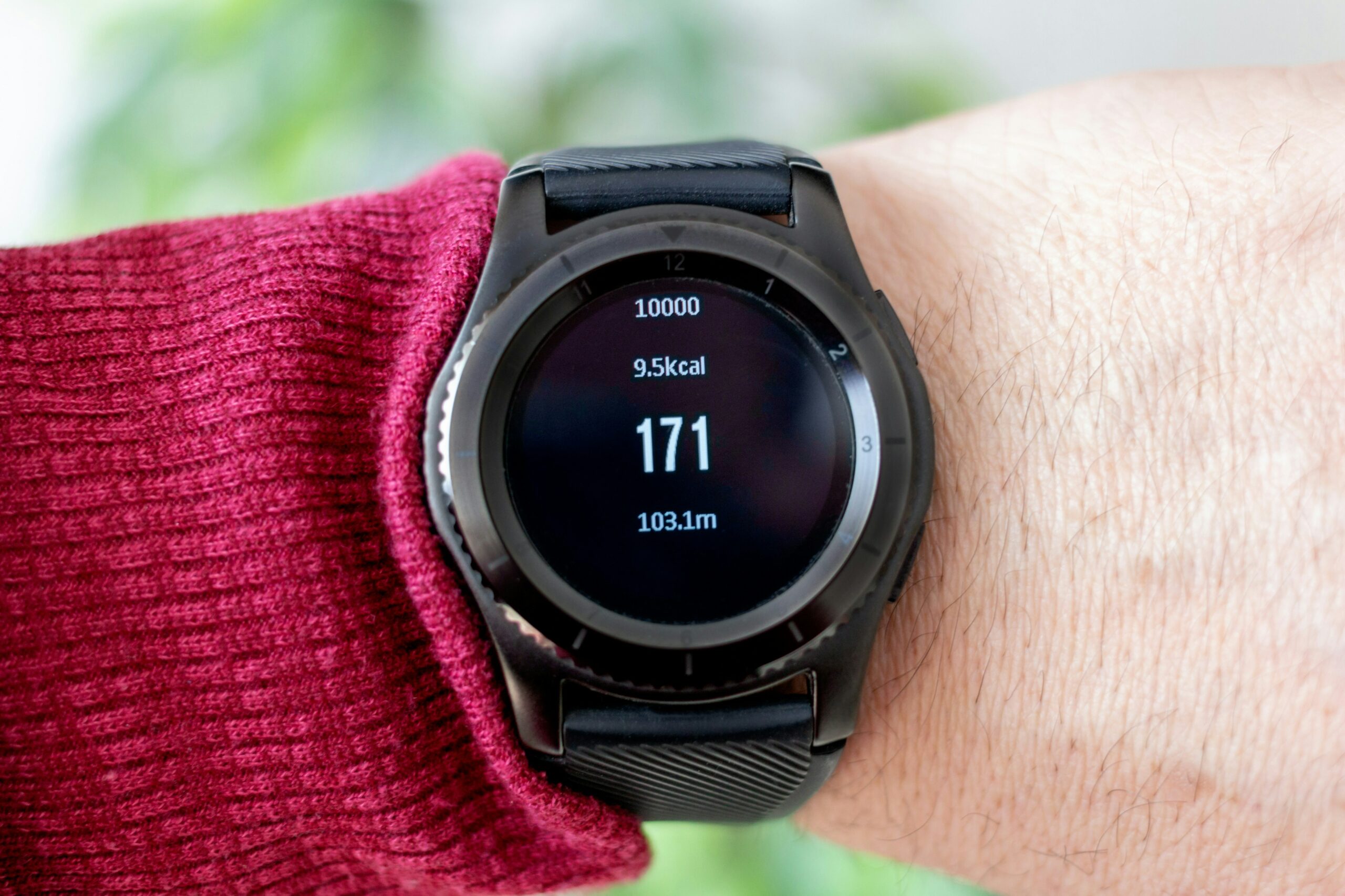 découvrez les avantages de la smartwatch health pour surveiller votre santé en temps réel et rester actif. trouvez la meilleure smartwatch pour vos besoins de santé et de bien-être.